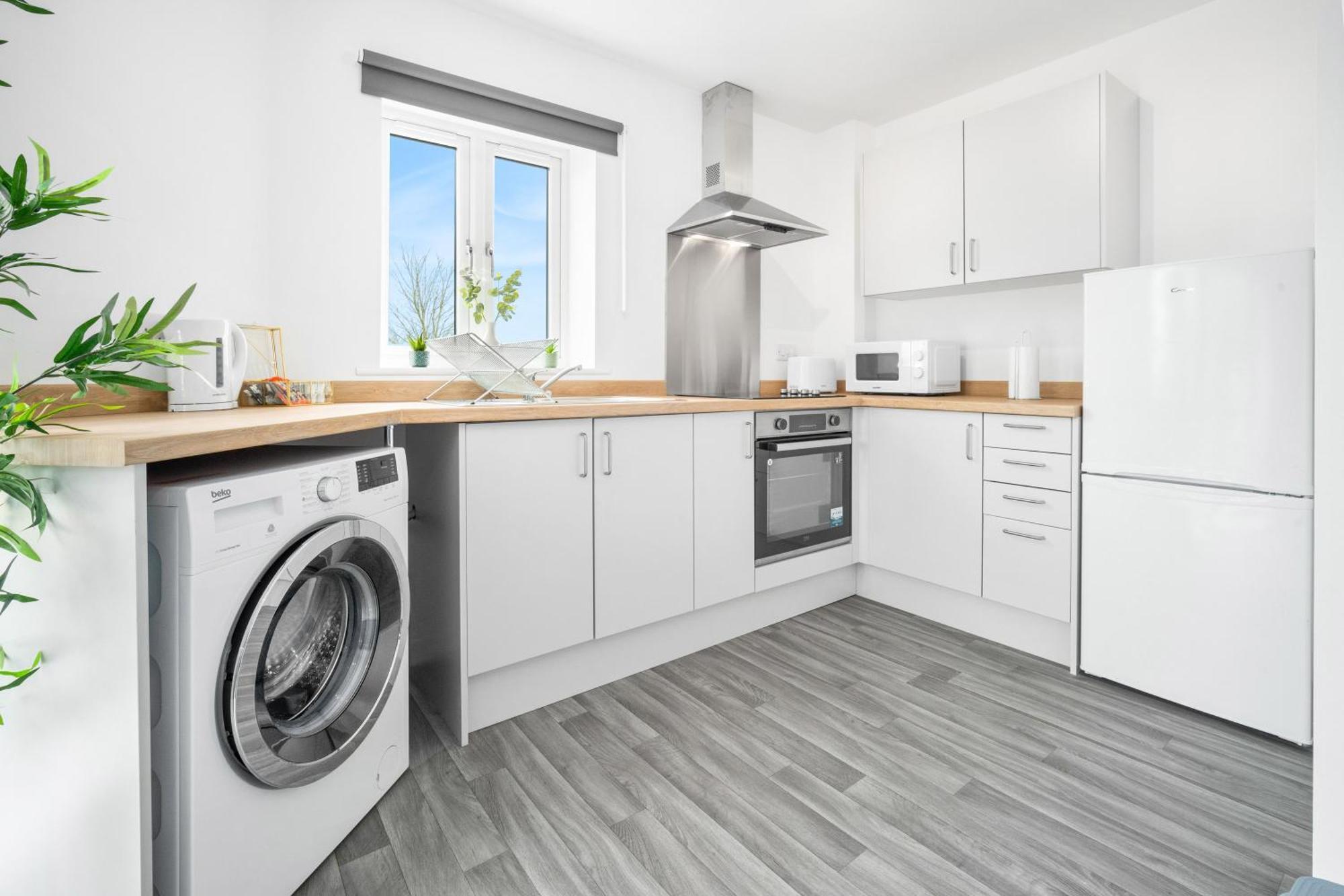 New 2 Bedroom Deluxe Apartment - Parking - Wifi & Netflix - Top Rated - 50C Cradley Heath Exteriör bild